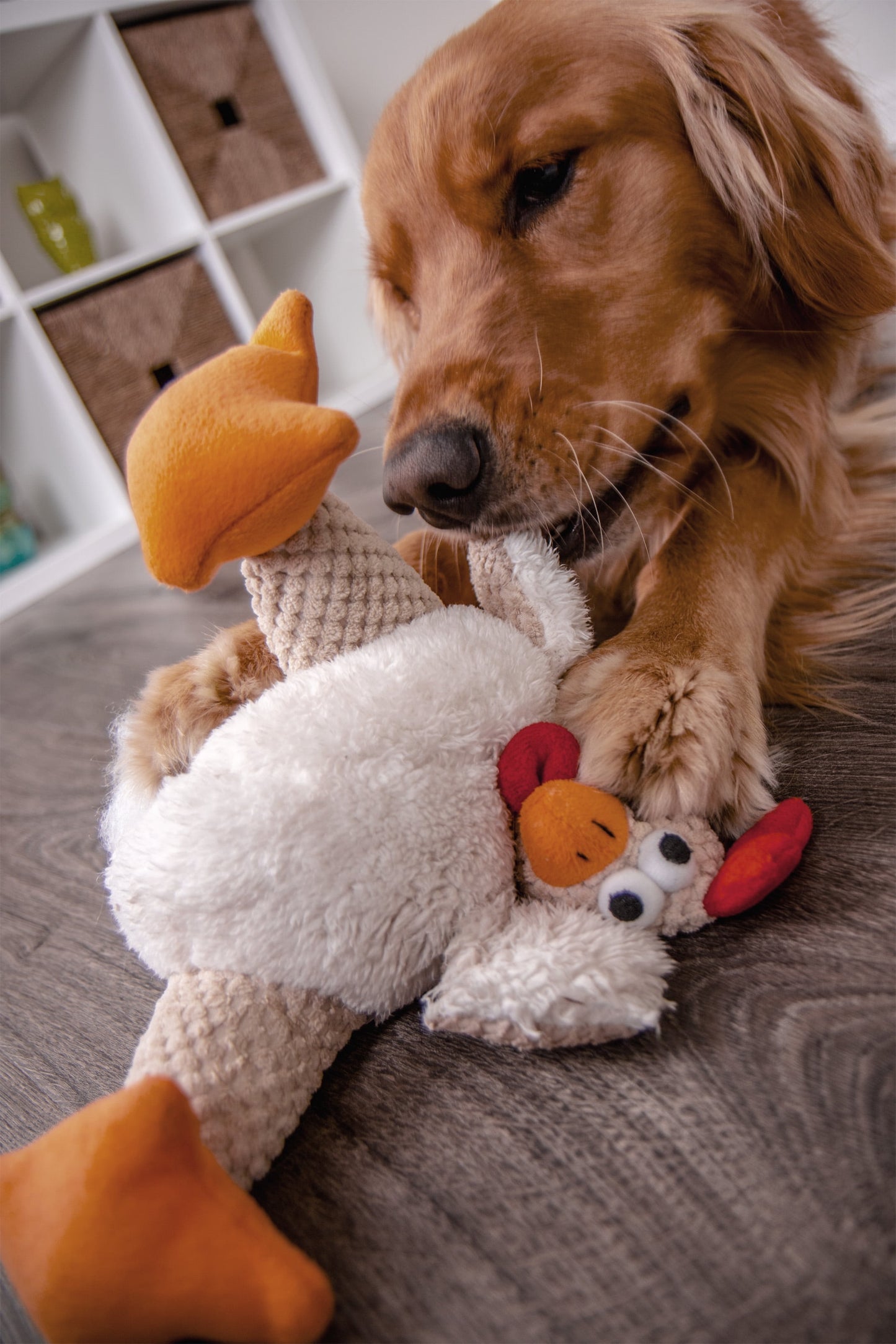 Checkers Fat Rooster Squeaky Plush Dog Toy, Chew Guard Technology - White Large